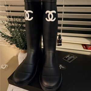 New with box CC rain boots size 8M